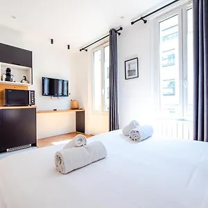 Apart-hotel Elysees, Paris